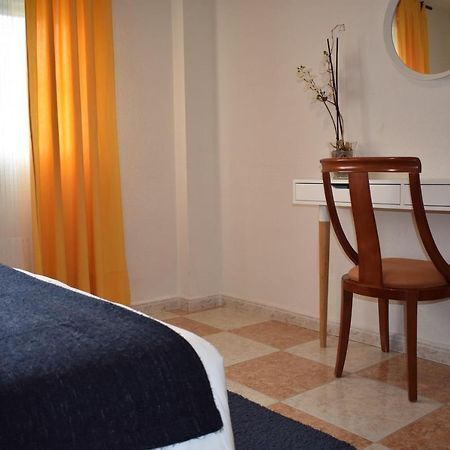Hotel El Ancla Villanueva de la Cañada Eksteriør bilde