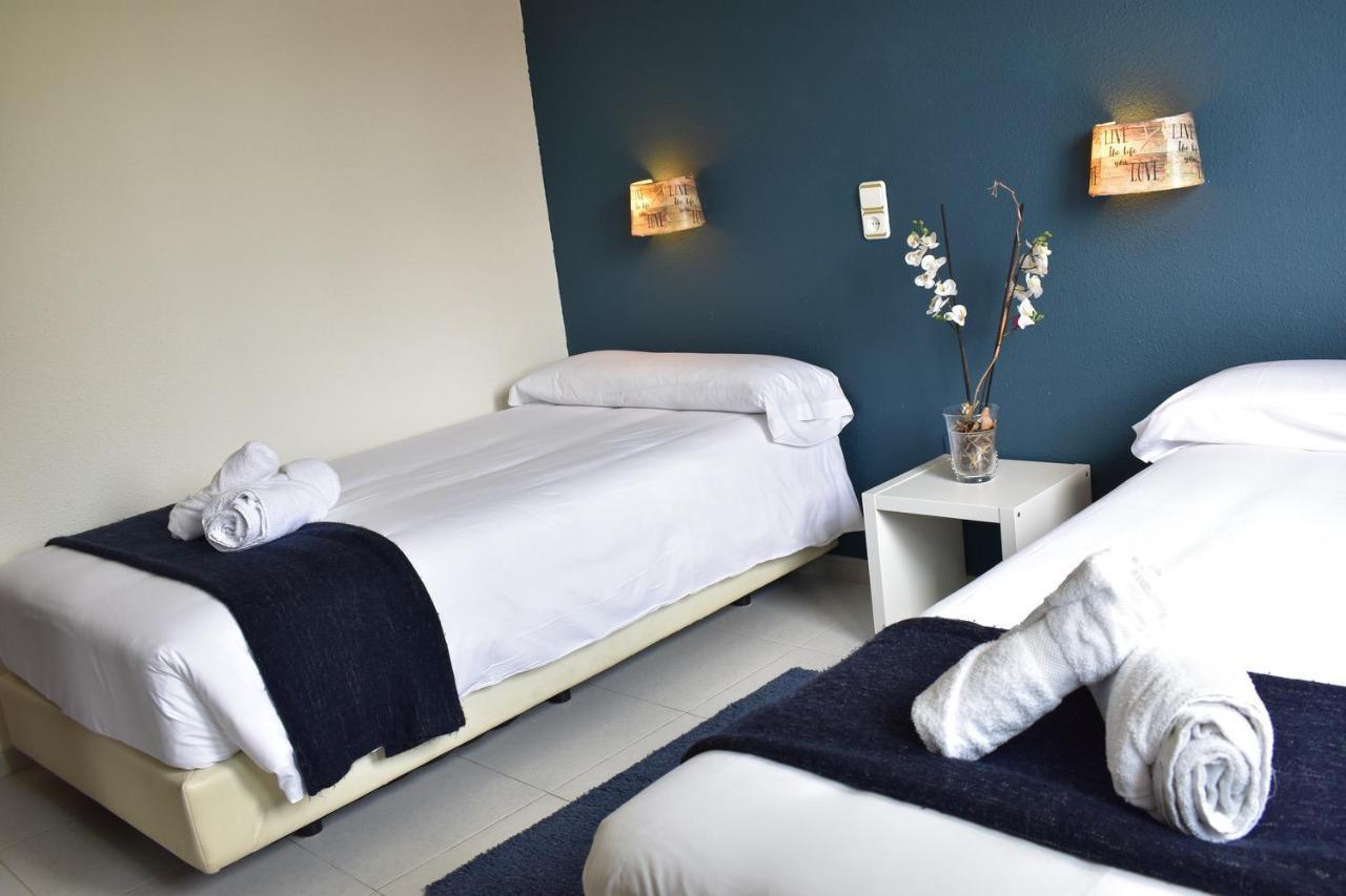 Hotel El Ancla Villanueva de la Cañada Eksteriør bilde