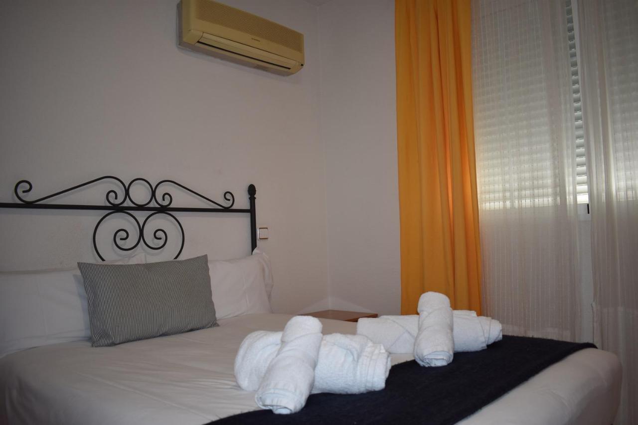 Hotel El Ancla Villanueva de la Cañada Rom bilde