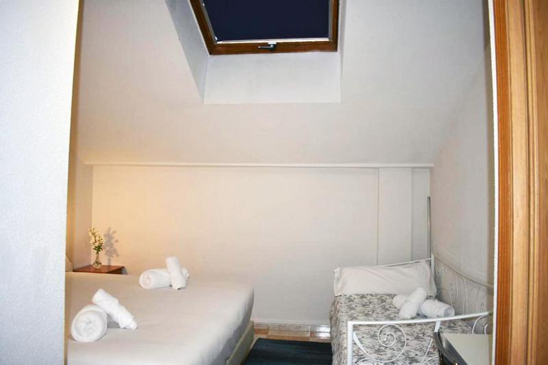 Hotel El Ancla Villanueva de la Cañada Eksteriør bilde