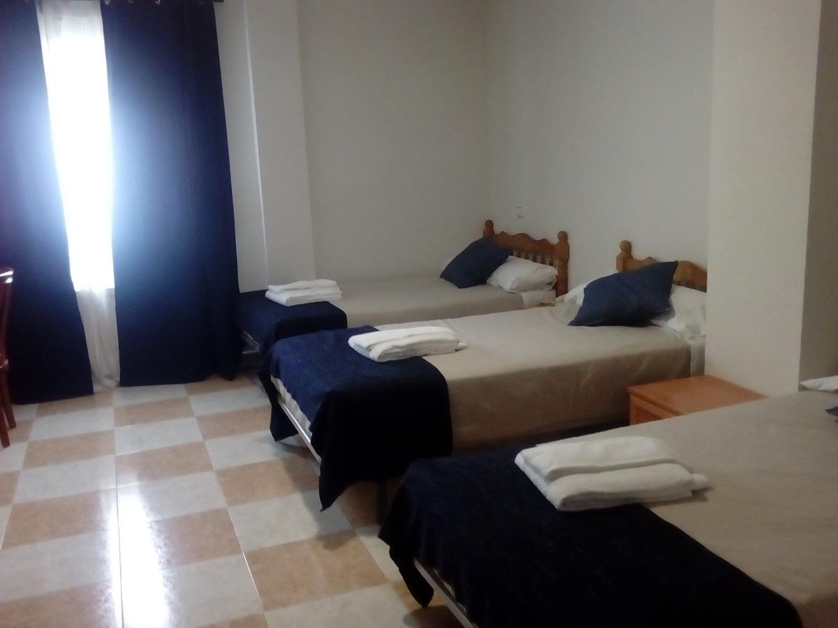Hotel El Ancla Villanueva de la Cañada Eksteriør bilde
