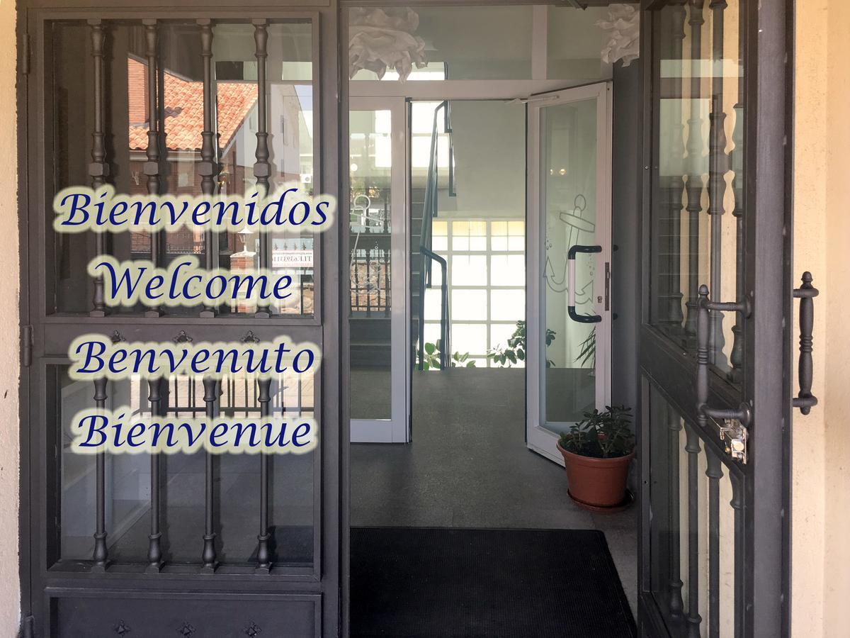 Hotel El Ancla Villanueva de la Cañada Eksteriør bilde