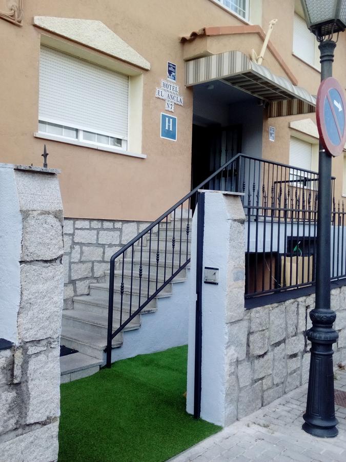 Hotel El Ancla Villanueva de la Cañada Eksteriør bilde