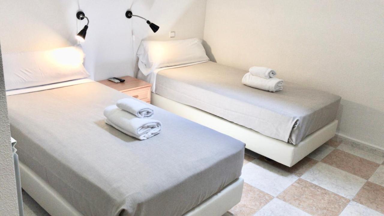 Hotel El Ancla Villanueva de la Cañada Eksteriør bilde