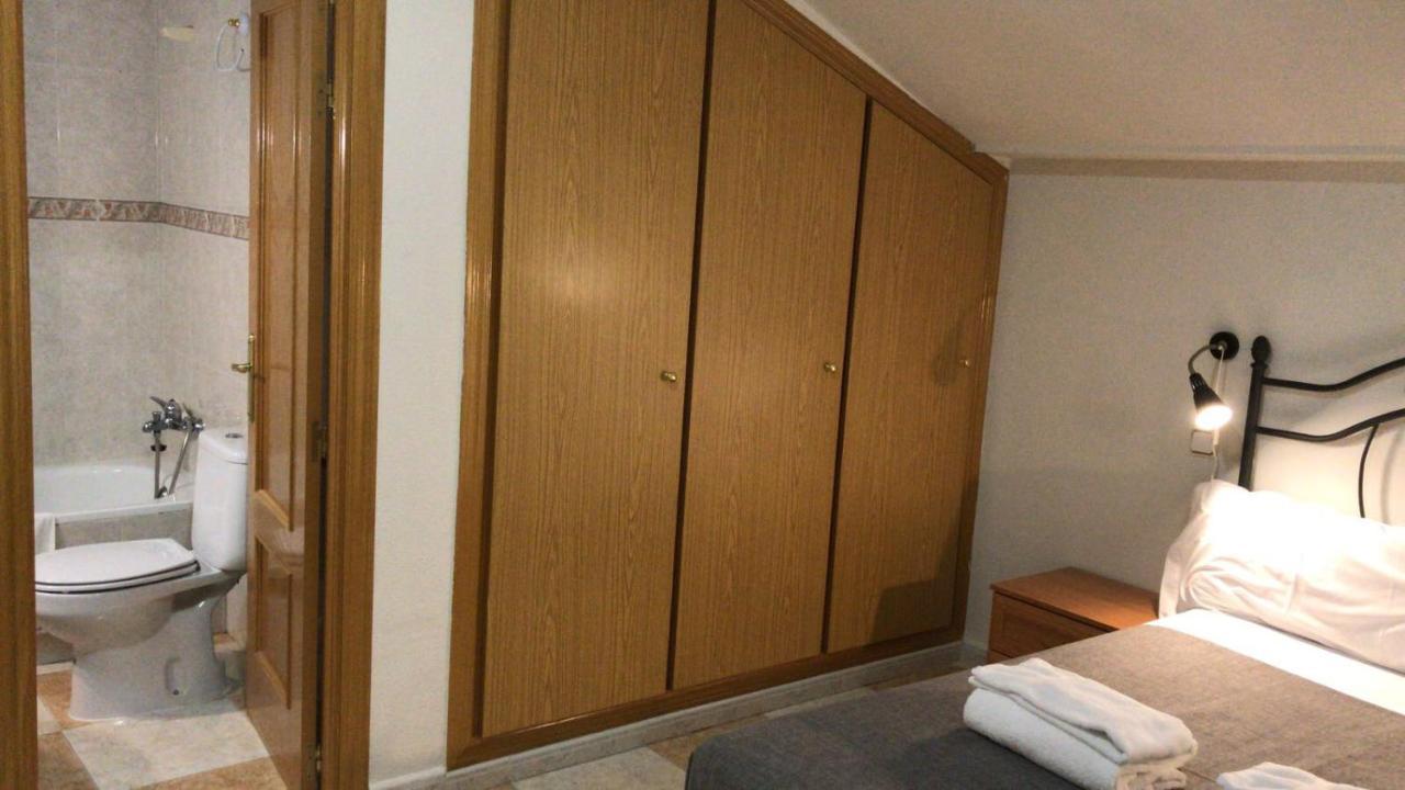 Hotel El Ancla Villanueva de la Cañada Eksteriør bilde